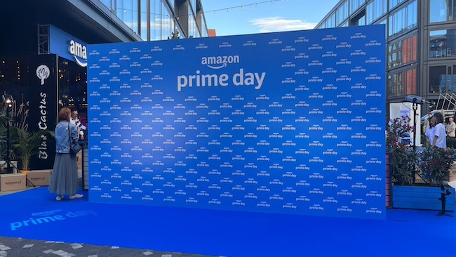 Amazon Prime Day x Paprocki Brzozowski / ścianka fotograficzna